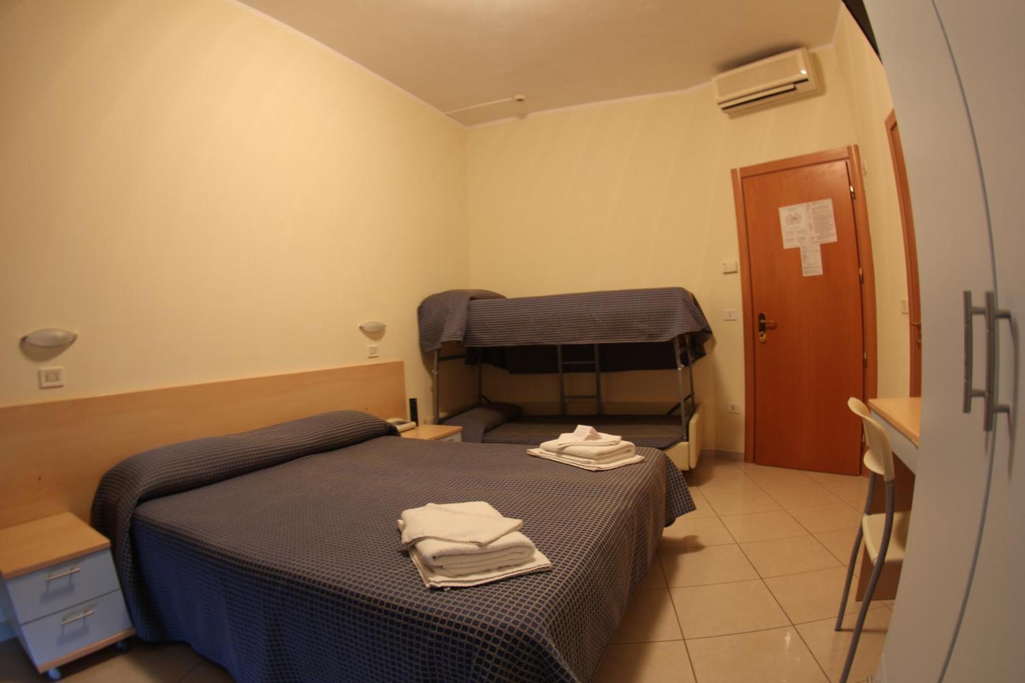 Hotel Fantasy Rímini Habitación foto